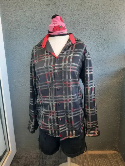 Lote de blusas y tops para mujer en varios estilos - miniatura 1