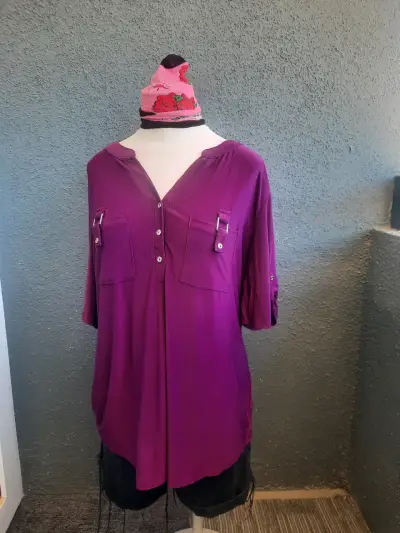 Lote de blusas y tops para mujer en varios estilos - miniatura 5
