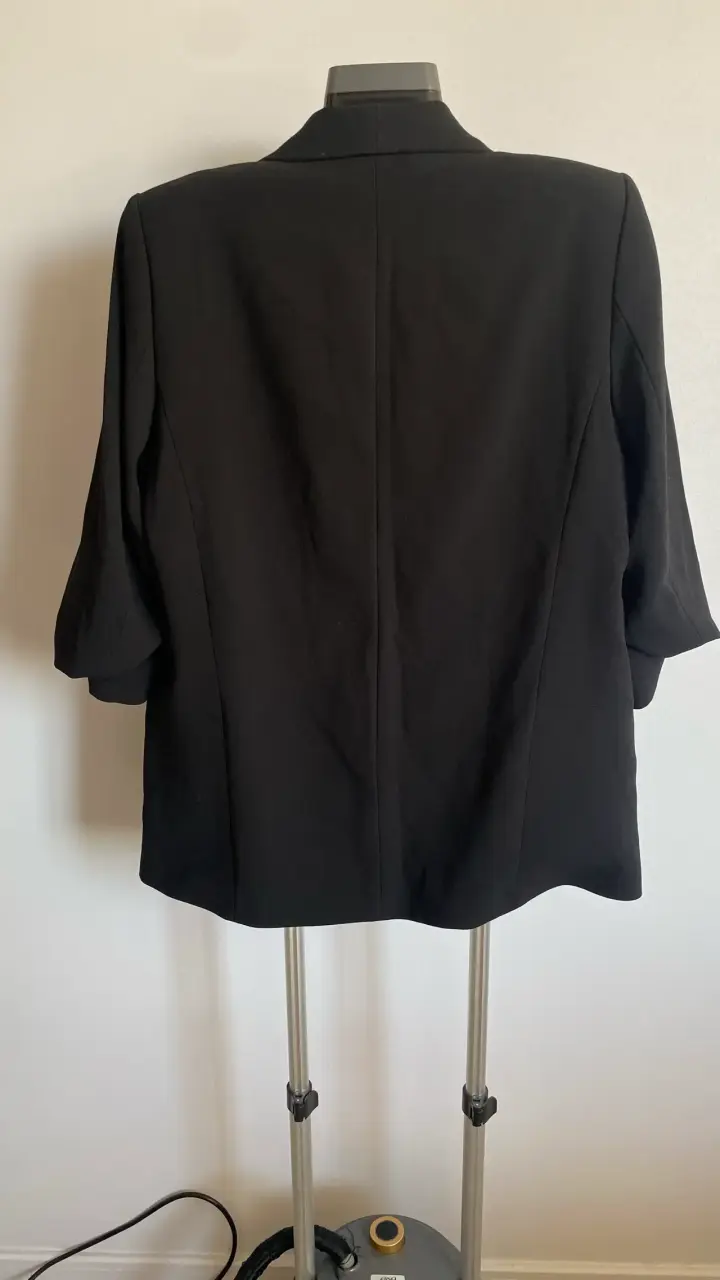 Blazer negro elegante Zara para mujer - 2