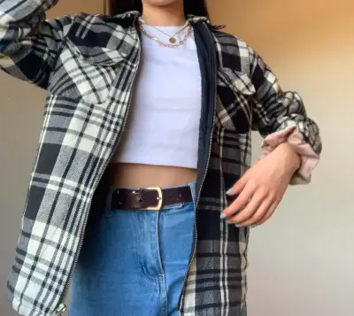 Chaqueta de franela a cuadros blanco y negro - miniatura 3