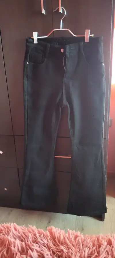 Pantalones de jeans negros para mujer con polar - miniatura 1
