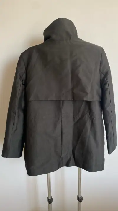 Chaqueta de invierno negra Esprit, mujer - miniatura 2