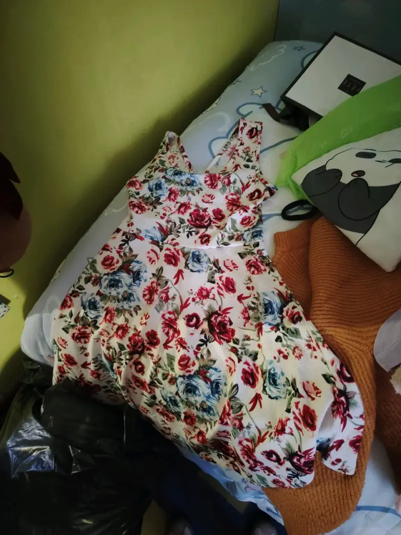 Vestido floral sin mangas para mujer