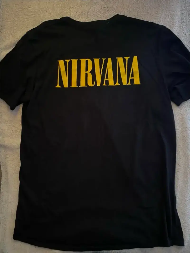 Polera negra Nirvana - 2