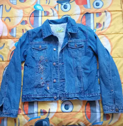 Chaqueta de mezclilla con forro de borrego para niña - miniatura 1