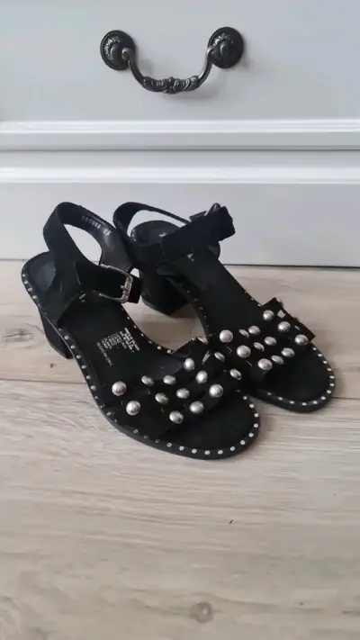 Sandalias negras con tachas Zappa - miniatura 1