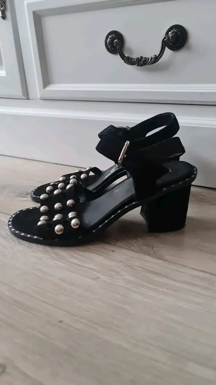 Sandalias negras con tachas Zappa - 3