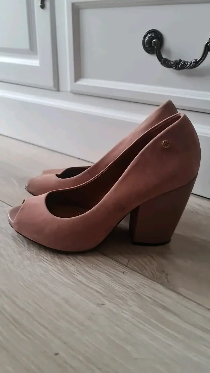 Zapatos de tacón abiertos color rosa Amphora - 3