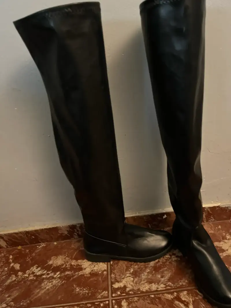 Botas largas negras de cuero sintético - 2
