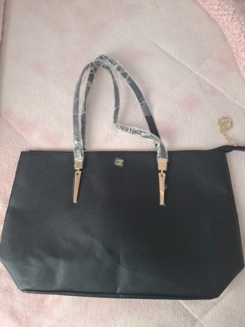 Cartera Negra, Nueva - 2