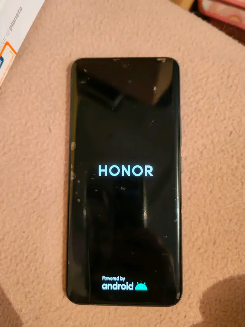 Smartphone Honor con Android en buen estado - 2