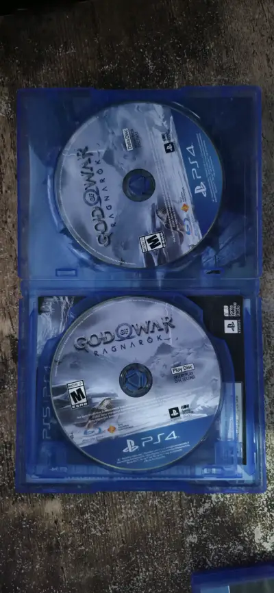 God of War Ragnarök para PS4 USADO - miniatura 3