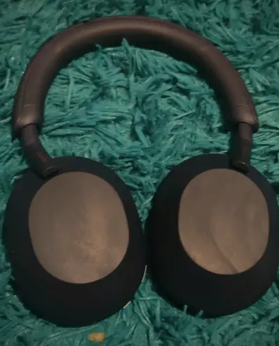 Audífonos Sony WH-1000XM5 con Noise Cancelling - miniatura 1