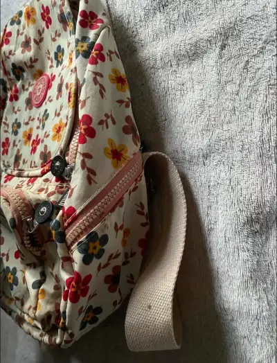 Mochila floral - miniatura 4