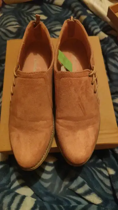 Zapatos de gamuza color rosa para mujer - miniatura 1