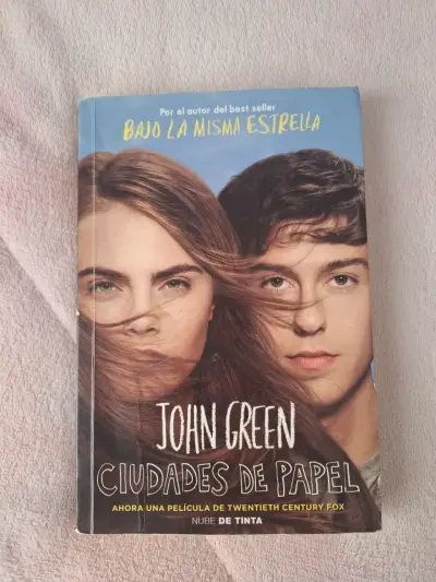 Libro 'Ciudades de Papel' de John Green - miniatura 1
