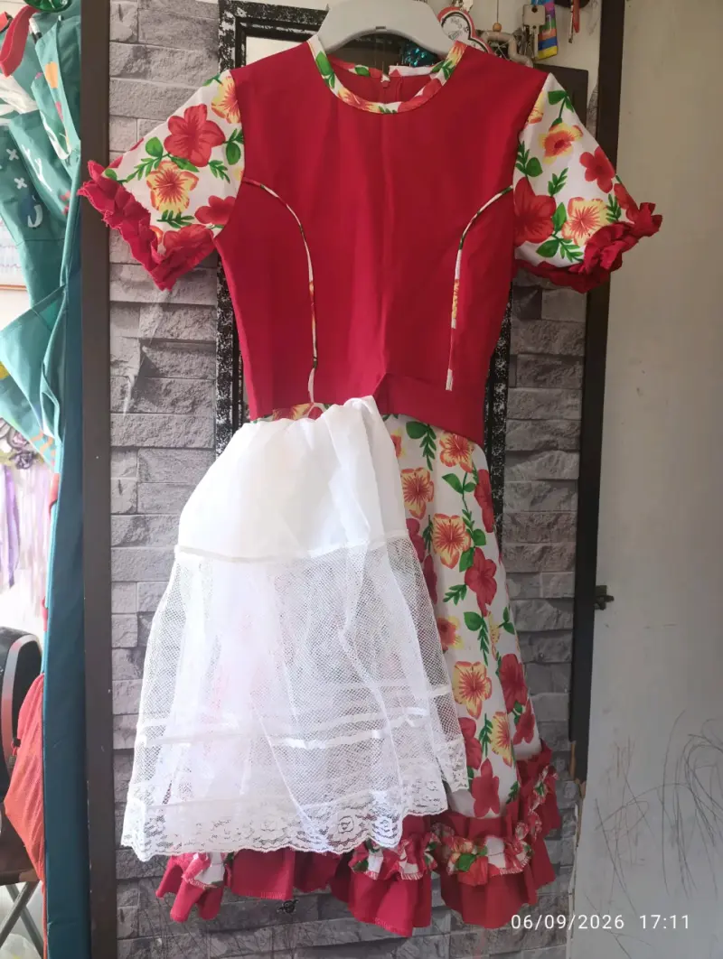 Vestidos de huasa, diferentes tallas. - 2