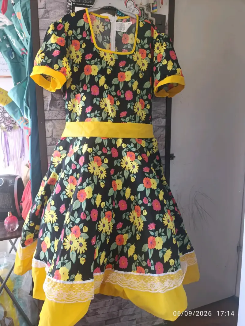 Vestidos de huasa, diferentes tallas. - 3