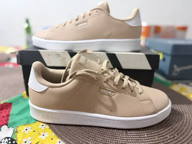 Zapatillas deportivas beige Adidas para hombre - 2