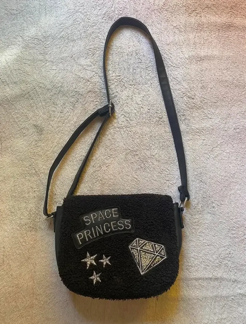 Cartera negra