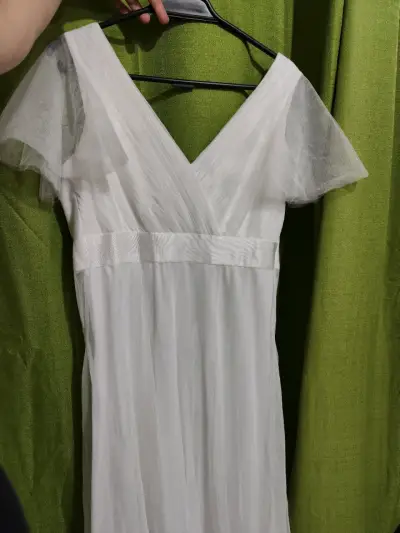 Vestido de novia con mangas de tul - miniatura 3