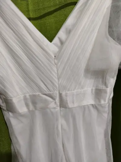 Vestido de novia con mangas de tul - miniatura 5