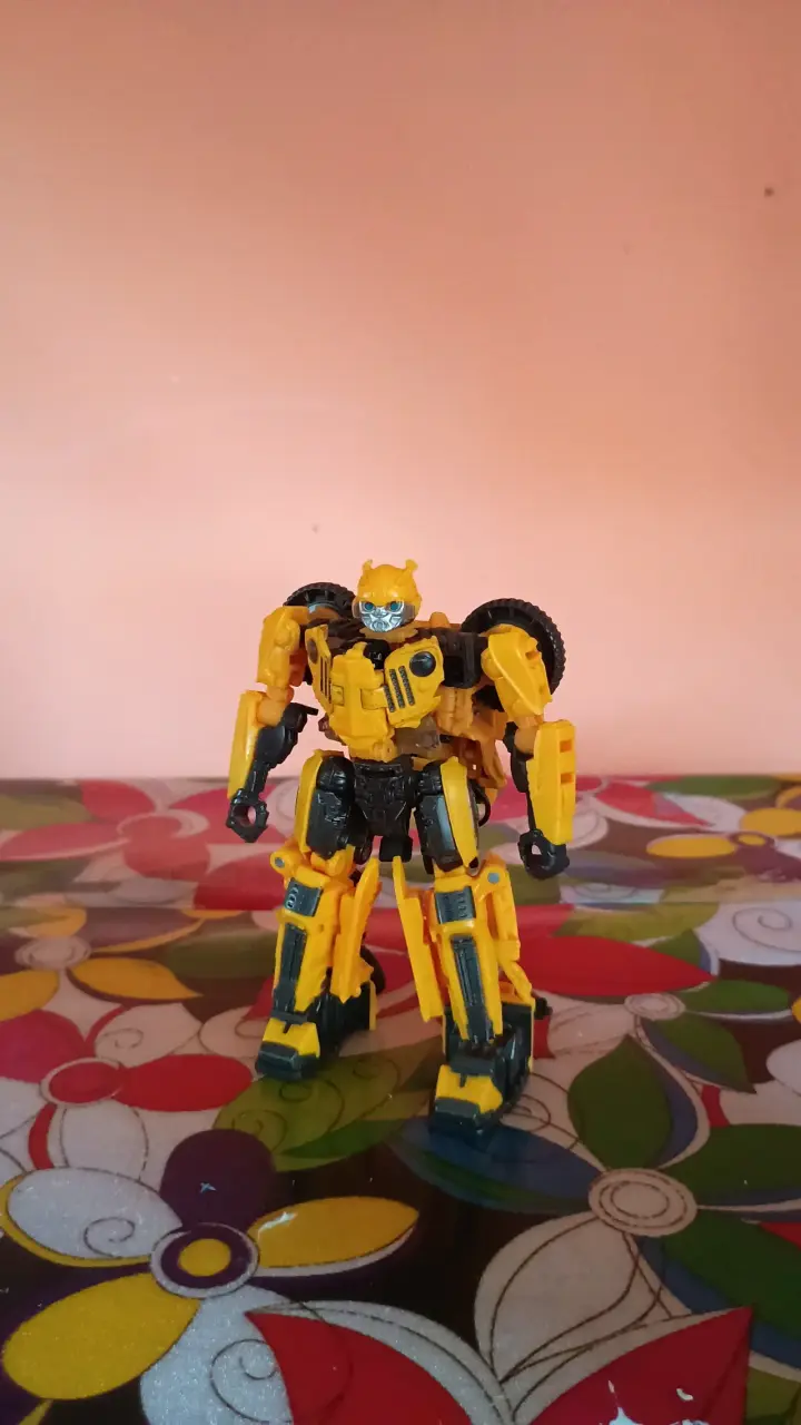 Figura de acción Transformer Bumblebee ss57 - 1