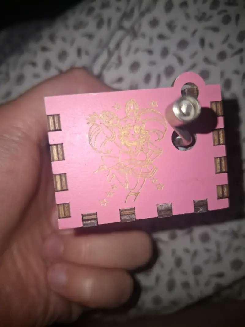 Caja musical de madera temática Sailor Moon - 3