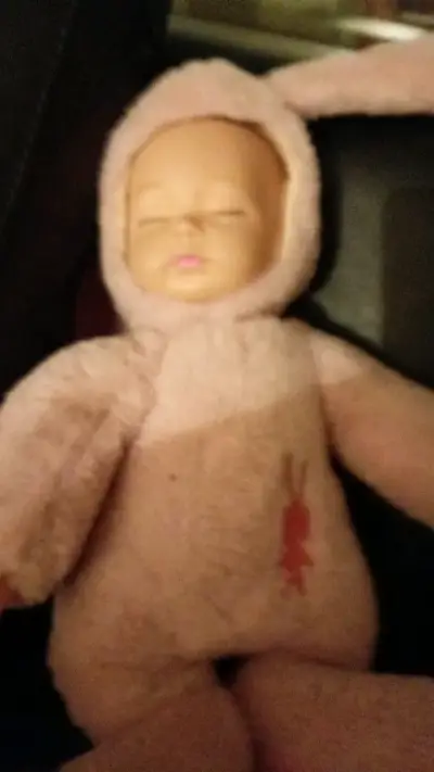 Muñeca bebé disfraz conejo rosa - miniatura 2