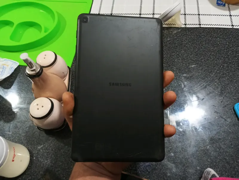 Tablet Samsung Galaxy Tab A en buen estado - 3