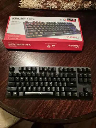 Teclado mecánico HyperX Alloy Origins Core RGB - miniatura 1