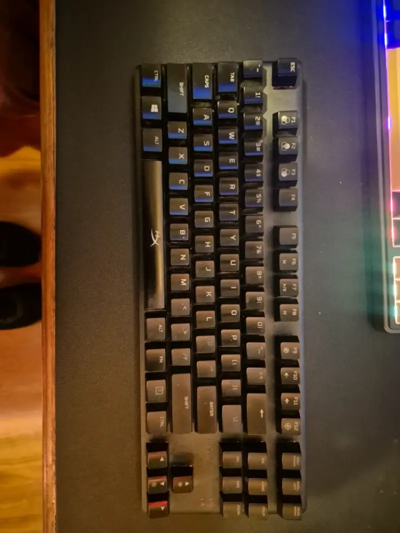 Teclado mecánico HyperX Alloy Origins Core RGB - 6