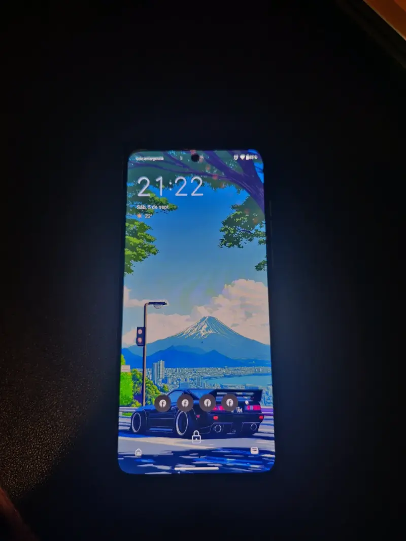 Motorola Moto G84 5G con accesorios - 2