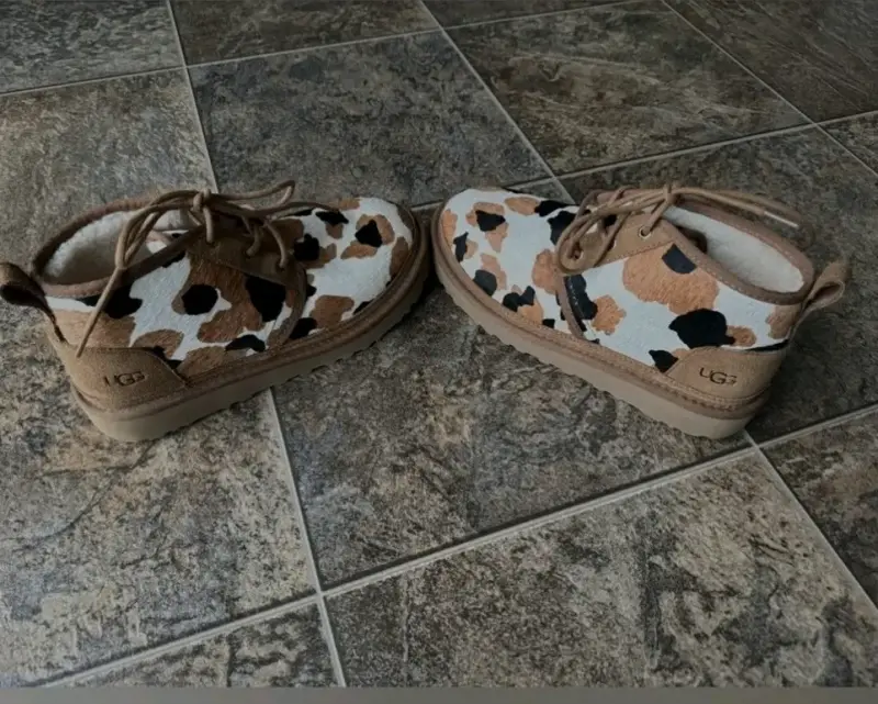 Botas UGG Neumel Cow Print Mujer Talla 38 - 5