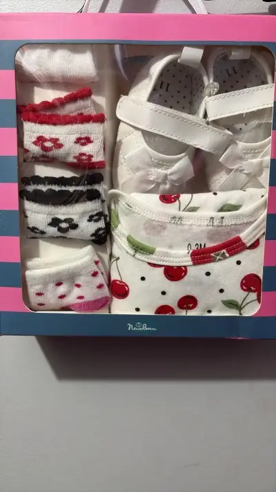 Set de Ropa y Zapatos para Bebé Newborn 0-3M - miniatura 1