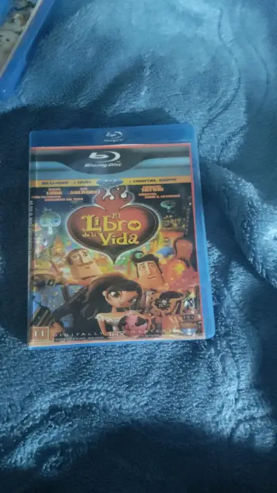 Colección de películas Blu-ray en español - miniatura 3
