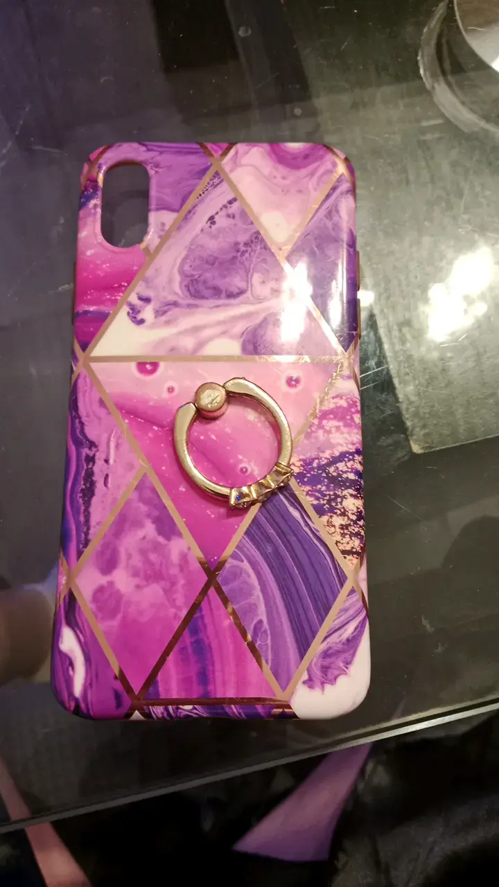 Funda para celular con diseño geométrico y anillo - 1