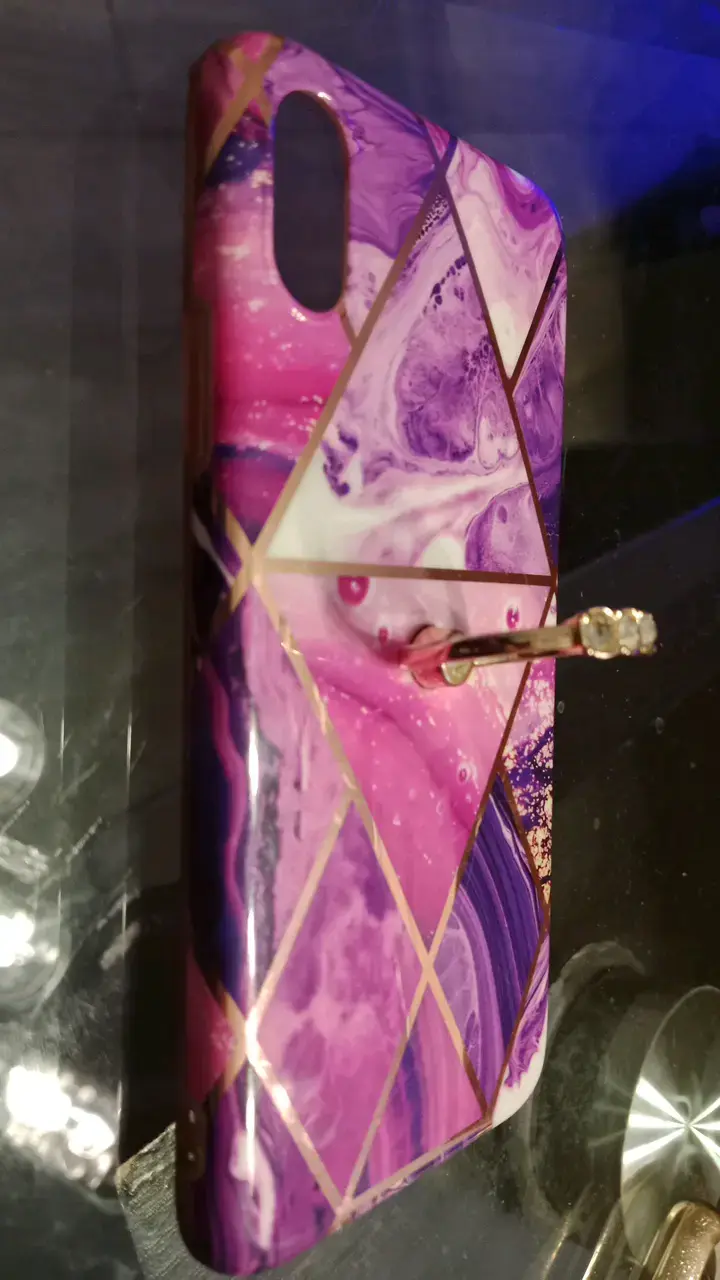 Funda para celular con diseño geométrico y anillo - 2
