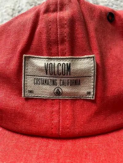 Gorra roja Volcom - miniatura 2