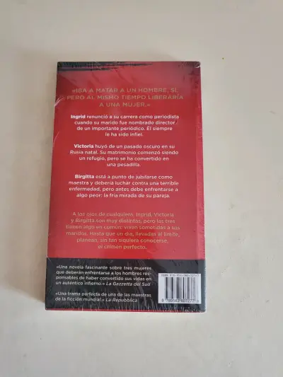 Libro Mujeres Que No Perdonan de Camilla Läckberg - miniatura 2