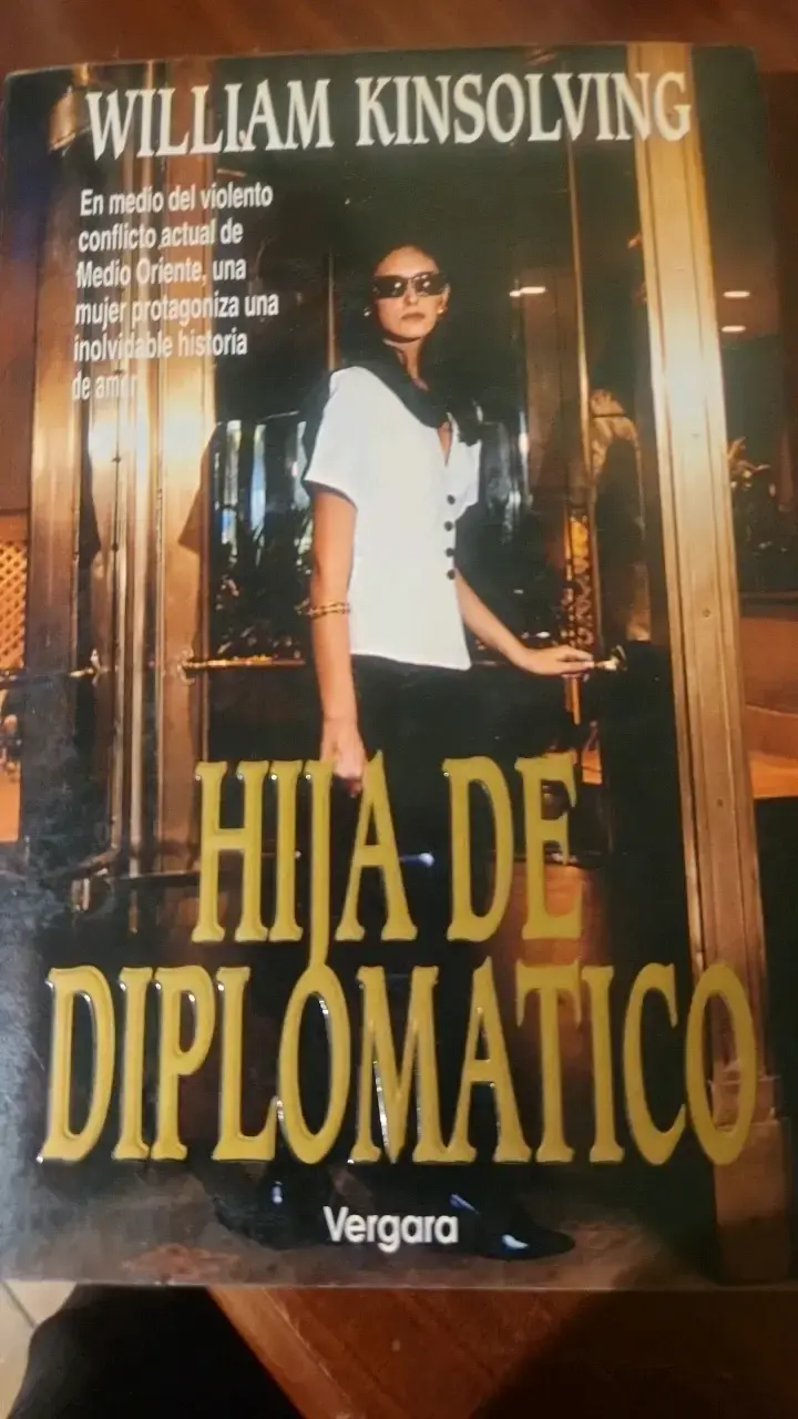 Libro 'Hija de Diplomático' de William Kinsolving