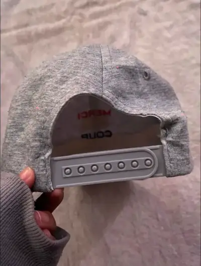 Gorra gris - miniatura 5