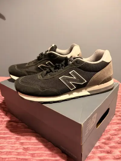 Zapatillas New Balance clasicas negras para hombre - miniatura 1