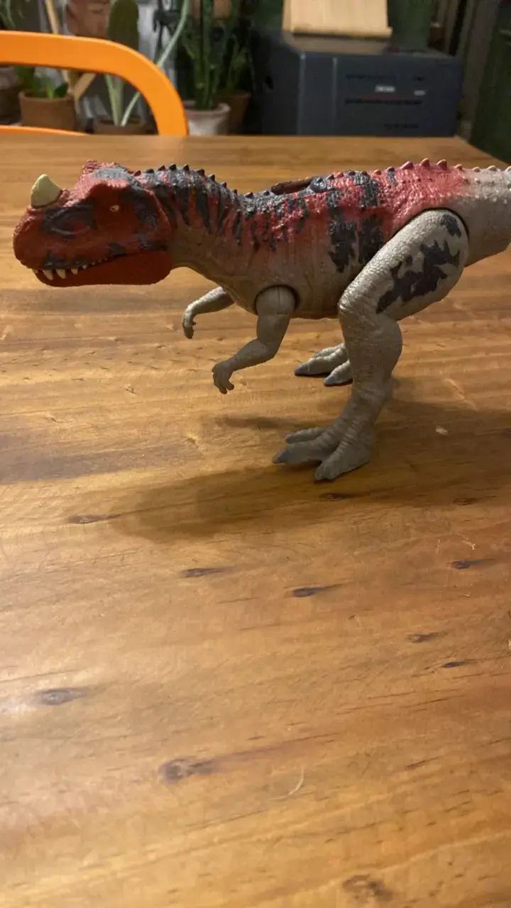 Figura de dinosaurio Ceratosaurus jurassic world - 1