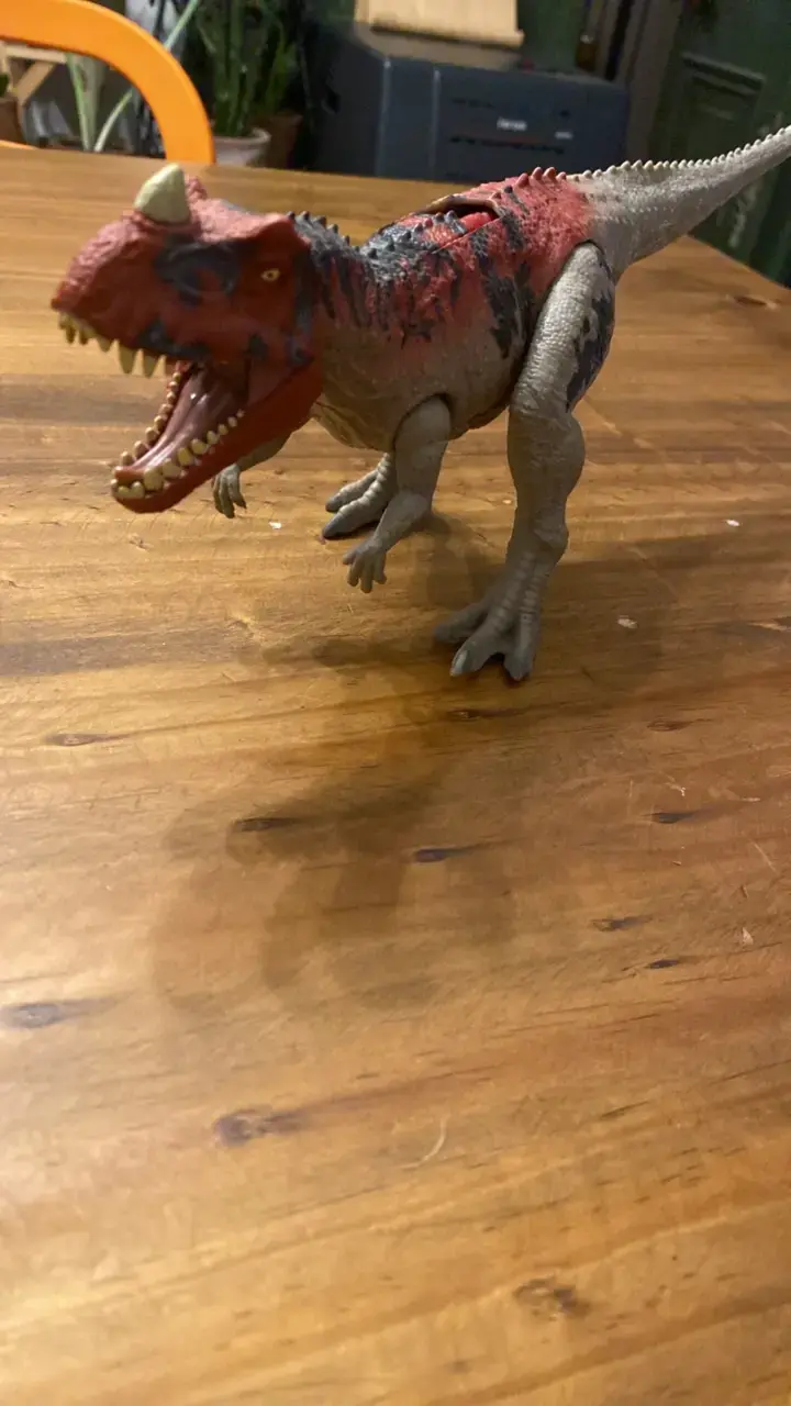 Figura de dinosaurio Ceratosaurus jurassic world - 2