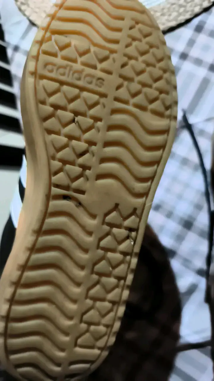 Zapatillas deportivas negras Adidas en buen estado - 5