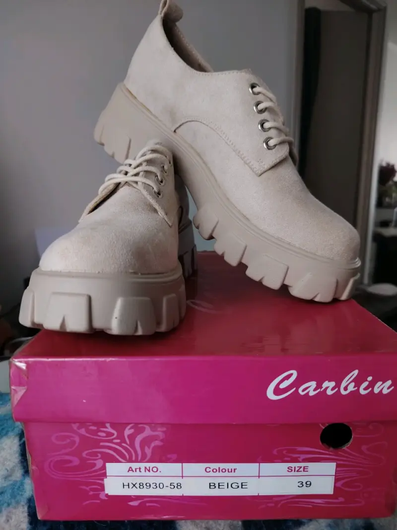 Zapatos de plataforma beige Carbin talla 39 - 2