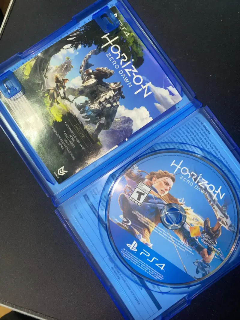 Juego PS4 Horizon Zero Dawn en buen estado - 2