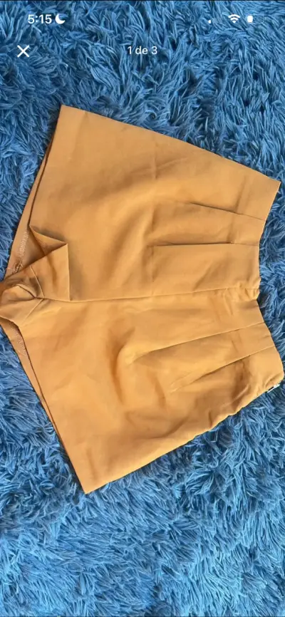 Shorts de mujer color mostaza con cintura elástica - miniatura 2