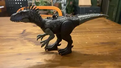 Figura de dryptosaurus jurassic world - miniatura 3
